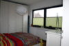 Gepflegte Doppelhaushälfte für die kleine Familie in Reusrath! Provisionsfrei für den Käufer - Schlafzimmer (1)
